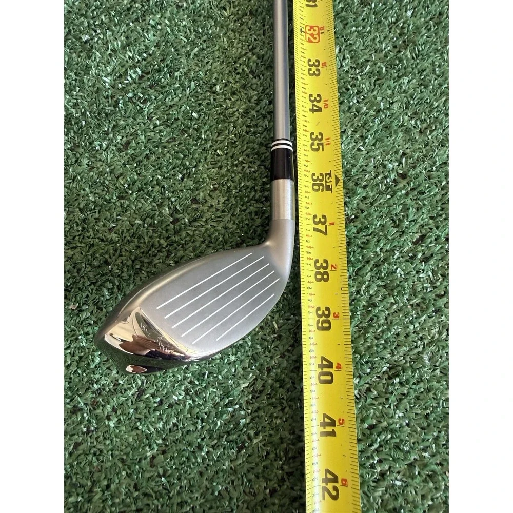 Cleveland Mashie M4 4 Hybrid 23° RH Ladies Flex Graphite Gliderail Golf NEW